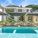 בית נופש Luxury Villla Gassin With Pool & Gym *