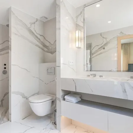بيت للعطل Luxury Villla Gassin With Pool & Gym