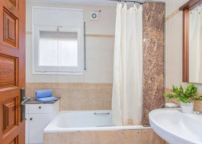 Vubel Modern سان تروبيه